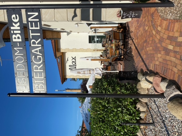 Eingang zum Biergarten